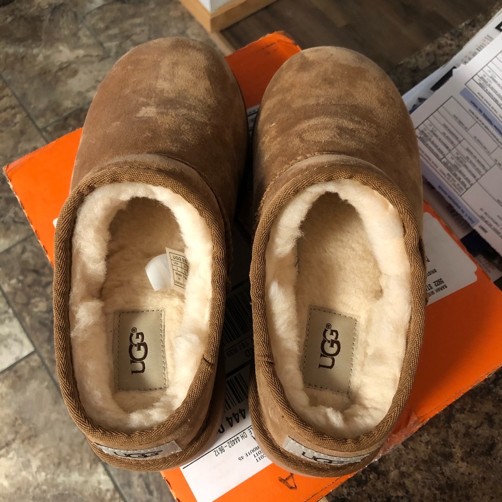 Brand new ugg slippers